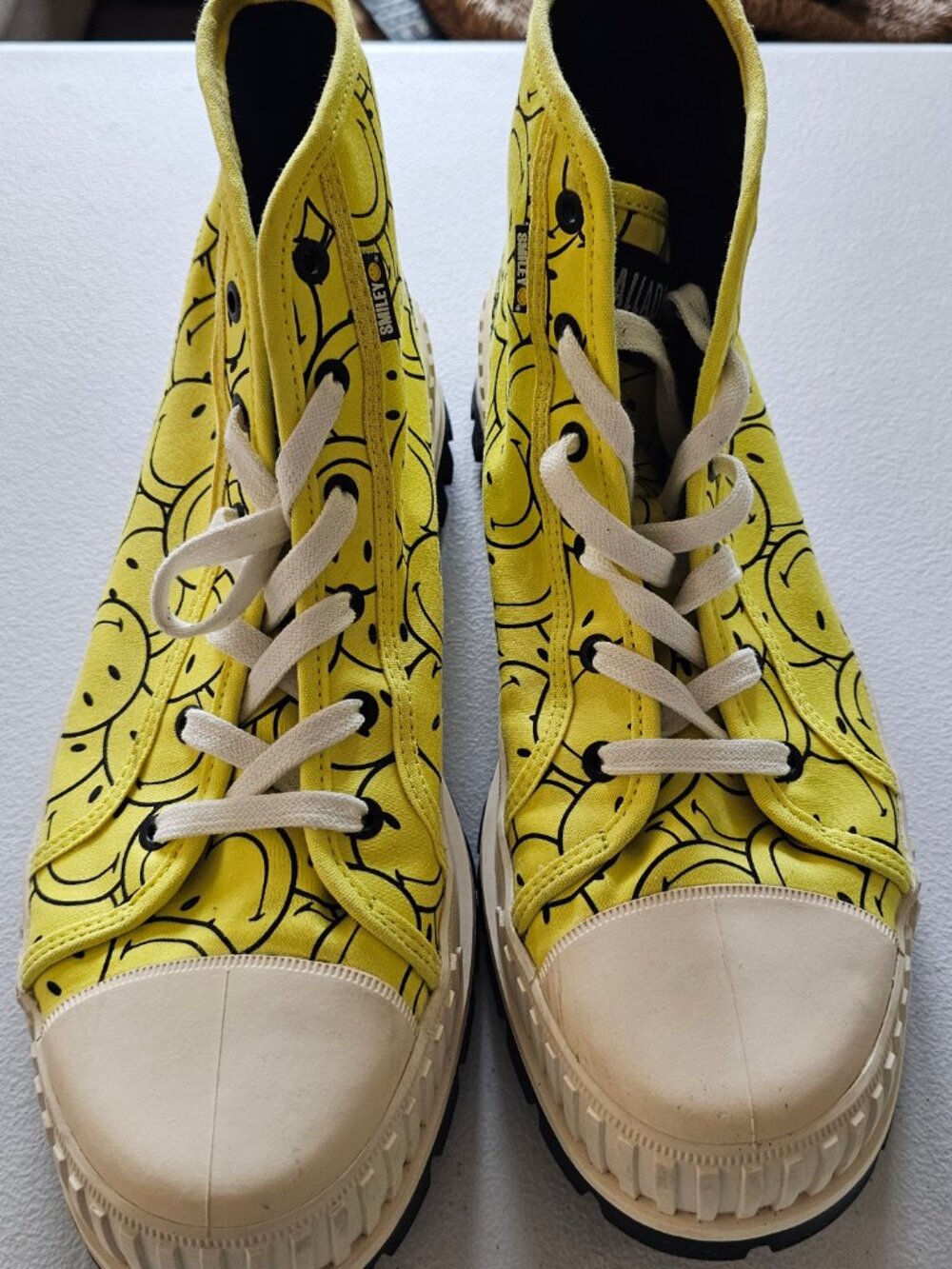 Palladium x Smiley - Pallashock Womens Mens high top boots (W: 12.5,M: 11) VGUC